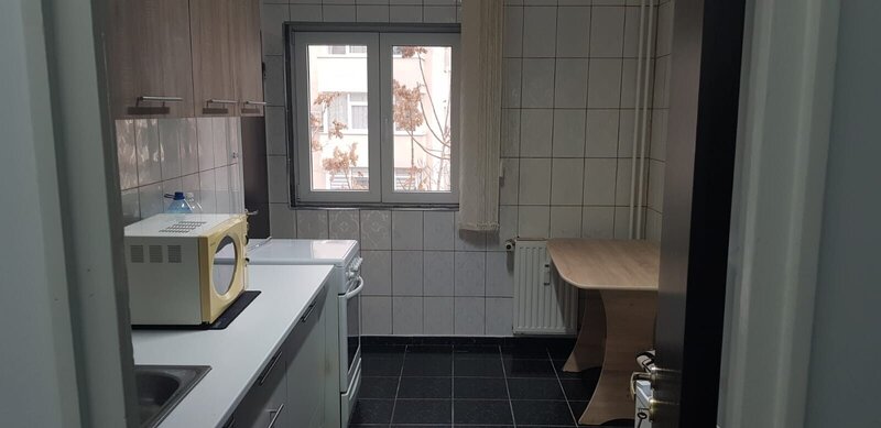 Decebal - Piata Alba Iulia vanzare apartament 3 camere